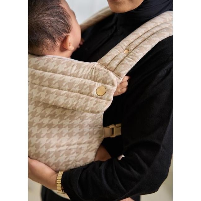 Mana Baby Carrier Etreinte Erie Gendongan Bayi