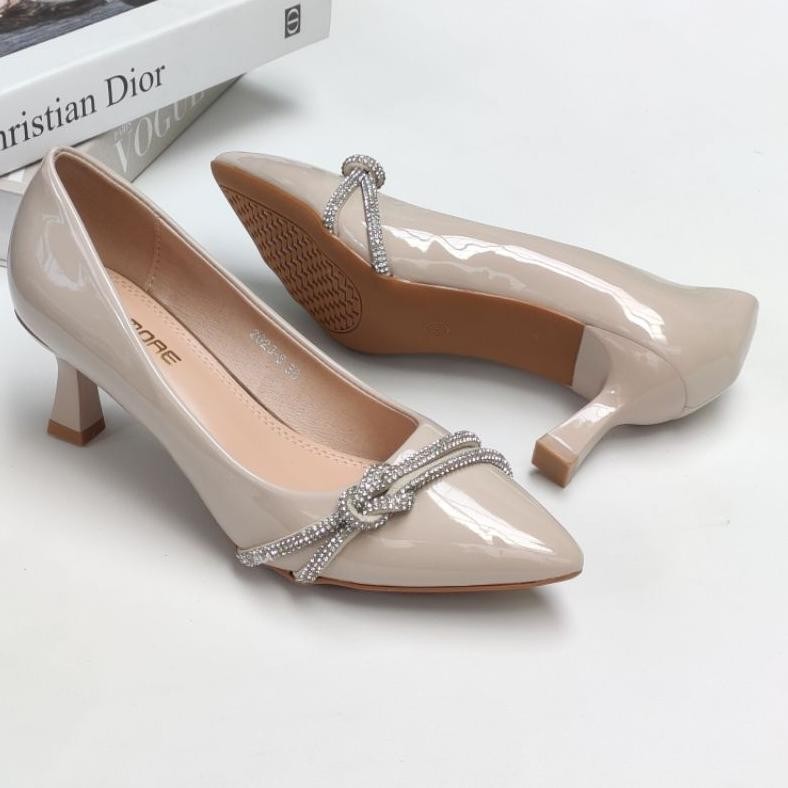 Sepatu pantopel Canmore Original Import