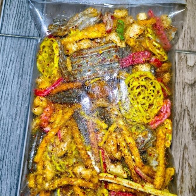 

AS Campur Seblak Kering Cikruh Renyah Gurih dengan Kerupuk Campuran