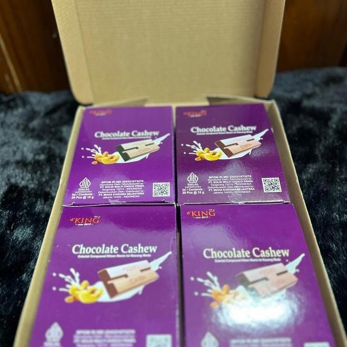

Coklat 1 Kardus Coklat CASHEW isi 80 Batang