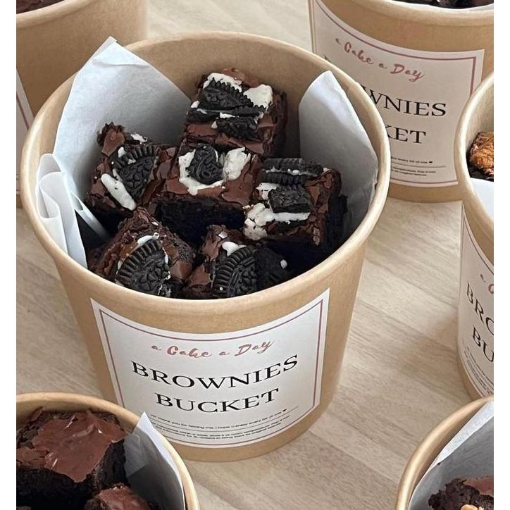 

Brownies Panggang Bucket SIZE BESAR 260z (16pcs)