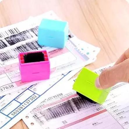 

Stamp Roller Alat Penghapus Alamat Resi Alat Pelindung Data Roller Penghapus Privasi Stempel Pelindung Privasi Penutup Data / STAMP PRIVASI COVER / PENUTUP INDENTITAS