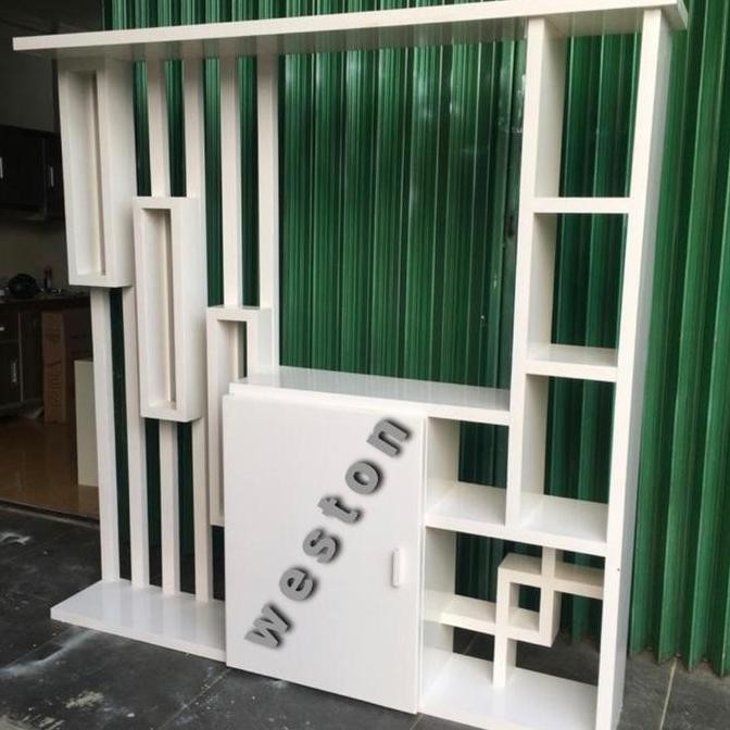 Lemari Pajangan Partisi Penyekat / Pembatas Ruangan Minimalis