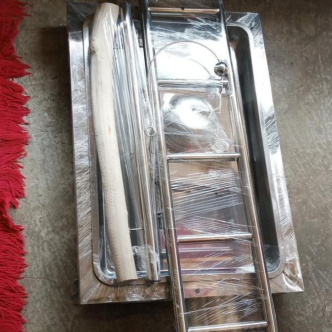 Tangkringan Burung Parrot Kakatua