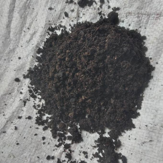 

Terlaris Pupuk Kandang Organik Kohe Kambing Halus Siap Pakai || Barokah Pupuk Jember 500Gram