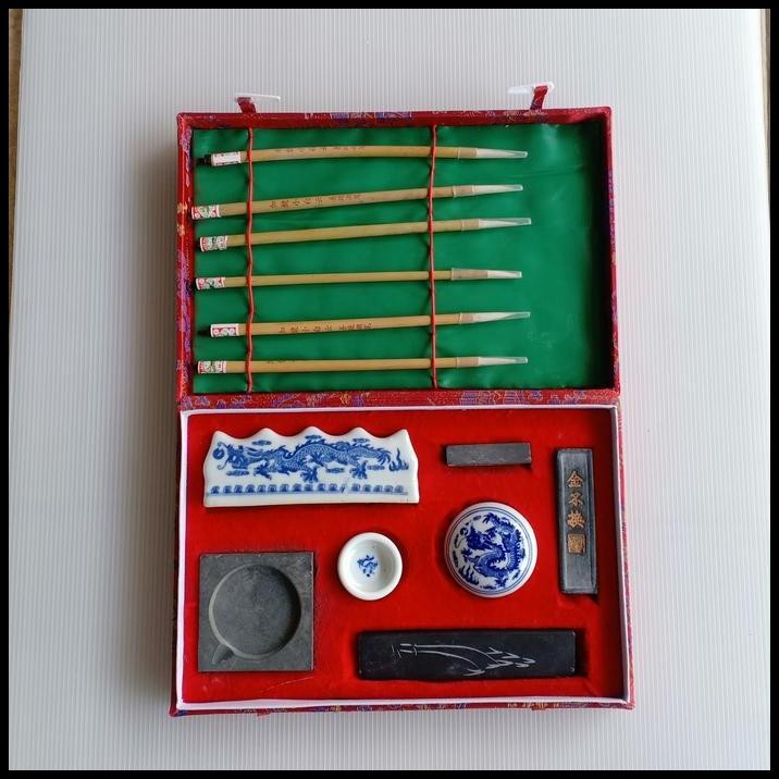 

Kaligrafi Set Kuas China Mopit Set 6 Kuas
