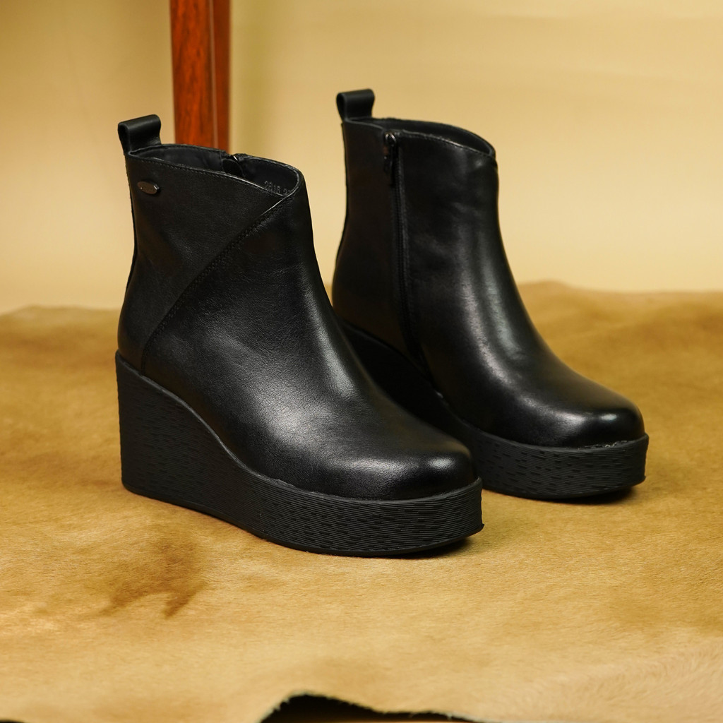 Pollux Boots Wbb 2816 Sepatu Boot Kulit Wanita Heels Heels Fashion Heels Bahan Kulit