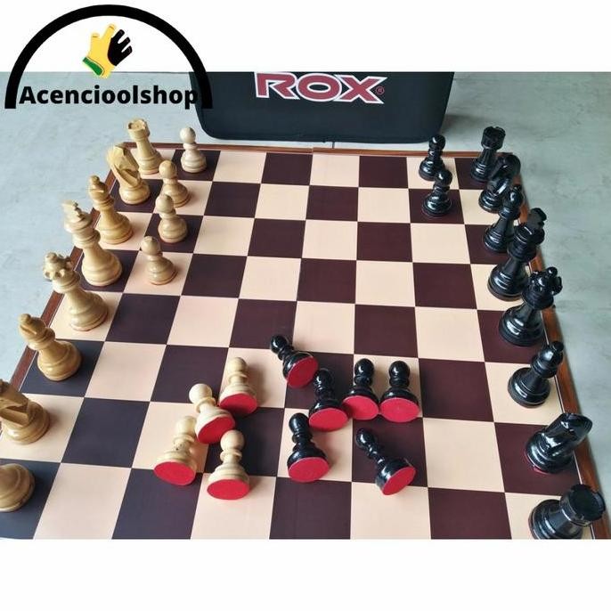 Miliki Catur Kayu Percasi Turnamen Tas Rox - Lipat 4