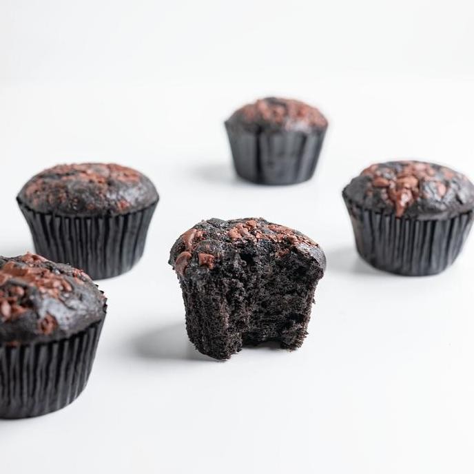 

HIW Low Cal & Hi Protein Dark Chocolate Muffin . Healthy Diet Snack