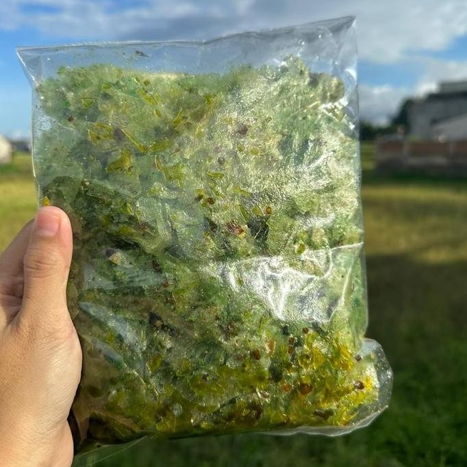 

HIW 1/4 KG KRIPCA - KERIPIK KACA Merah Pedas