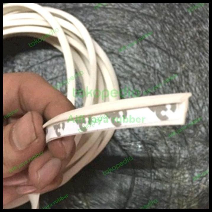 Karet List Bodykit / Spakbor Mobil Universal Terbaru