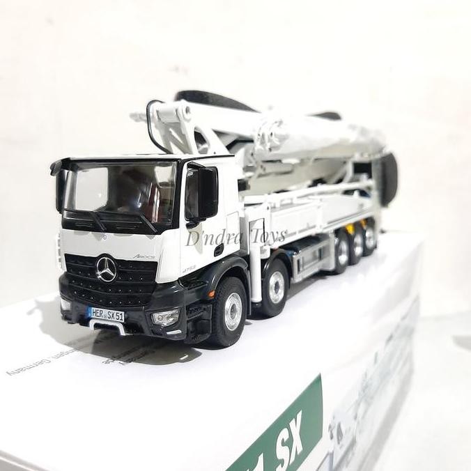 Diecast Truck Schwing S51 SX Concrete Pump - Mercedes-Benz Arocs 8x4