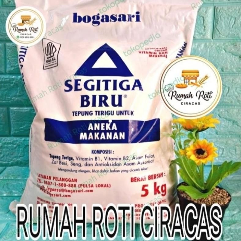 

READY STOCK TEPUNG SEGITIGA BIRU BOGASARI 5KG TERIGU ANEKA MAKANAN