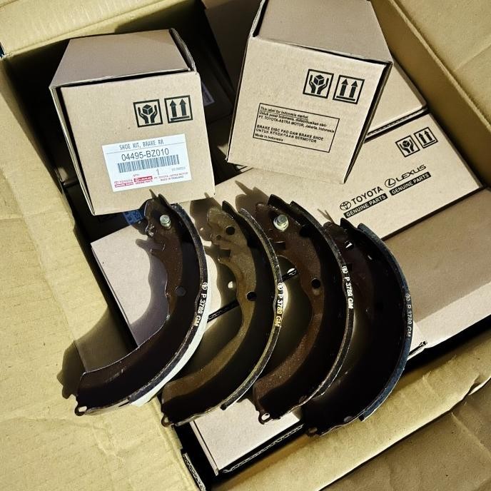 ke shoe kampas rem belakang Toyota avanza /xenia 04495-bz010