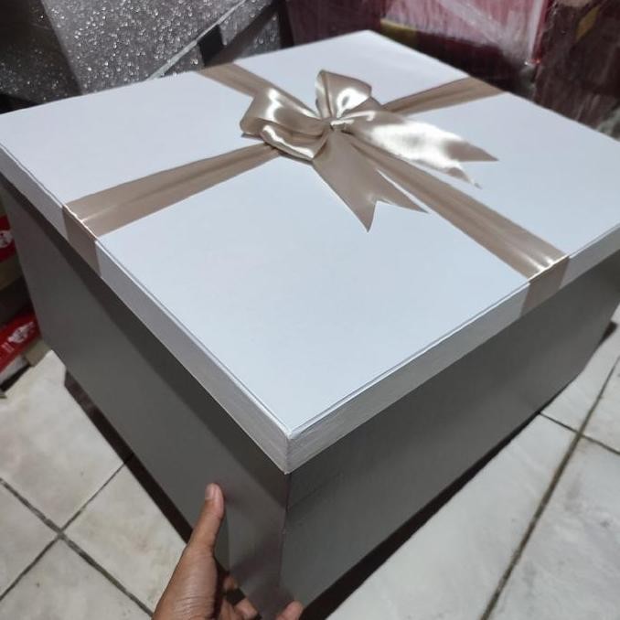

ready KOTAK HADIAH JUMBO HARD BOX WAJIB GRAB / GOSEND