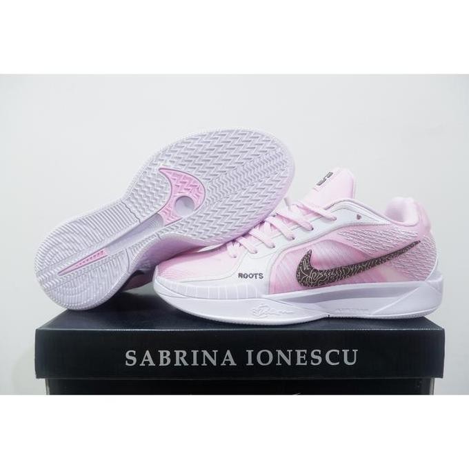 TERLARIS - SEPATU BASKET NK SABRINA 2 LOW EYBL PINK