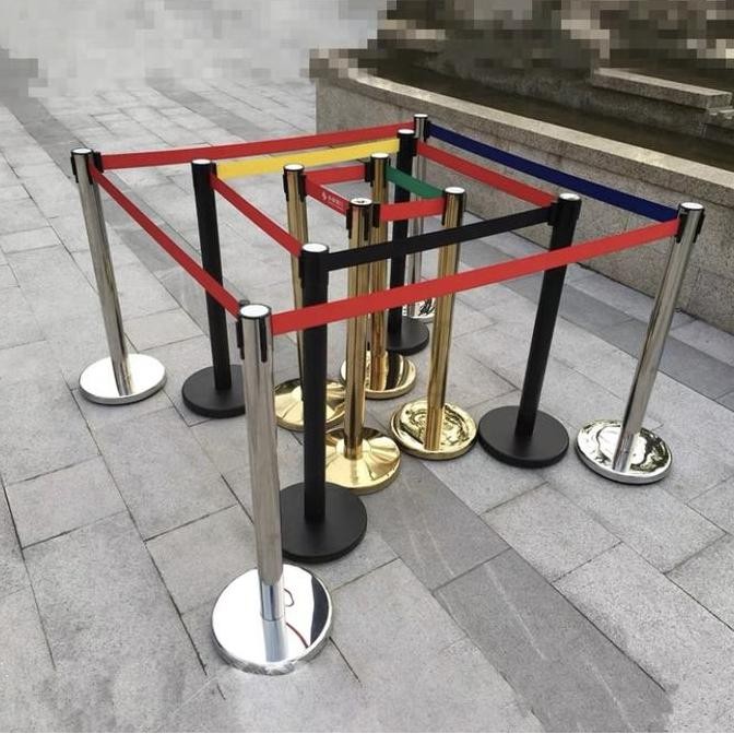 

Premium Tiang Antrian Pembatas Stainless