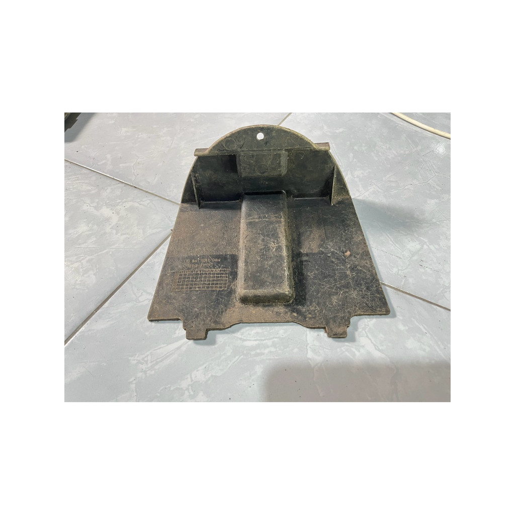 Cover Tutup Aki Bagasi Suzuki Smash New 110 ORI