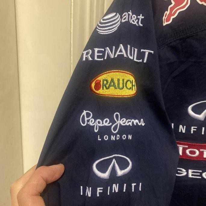 Red Bull Racing F1 2014 RARE Team Long Sleeve Shirt. Kemeja Pria