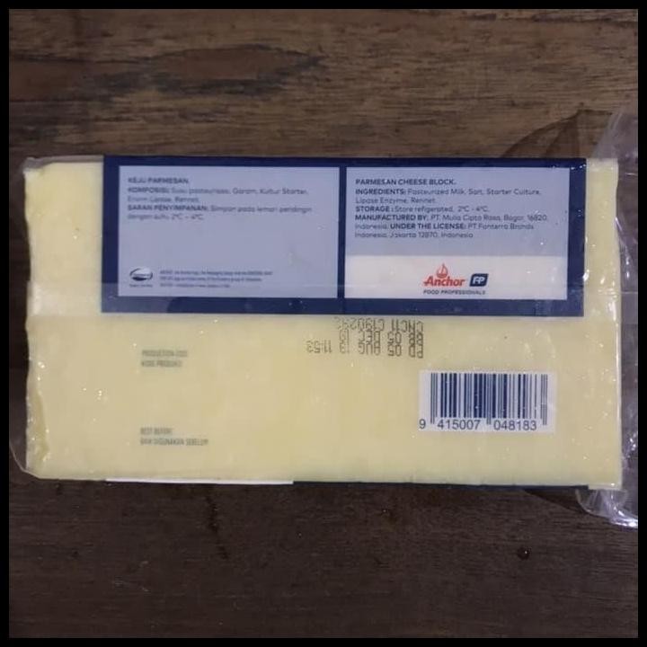 

Terlaris Gosend Only - Keju Anchor Parmesan Cheese 800Gr Good Quality