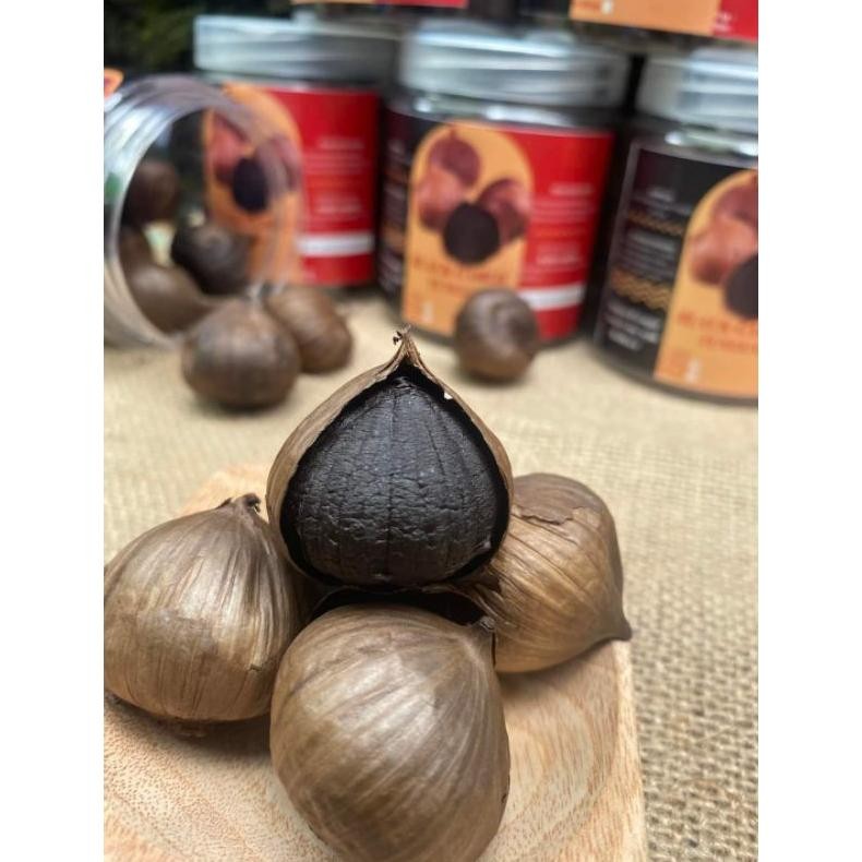 

BLACK GARLIC TUNGGAL JUMBO PREMIUM 500gr-BAWANG HITAM LANANG JUMBO