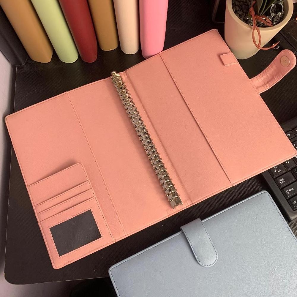 

Binder Polos Eksklusif B5 26 Ring Agenda B5 Polos 26 Ring Binder Organizer B5 Berkualitas Termurah