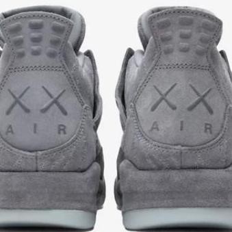 Sepatu Air Jordan Retro 4 Kaws Grey