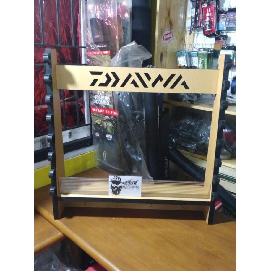 Tersedia Rak Pancing Dinding