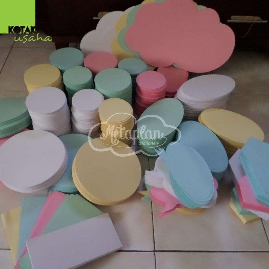 

Kartu Metaplan Bentuk Bulat 12 cm (250 lembar 5 warna) RB07