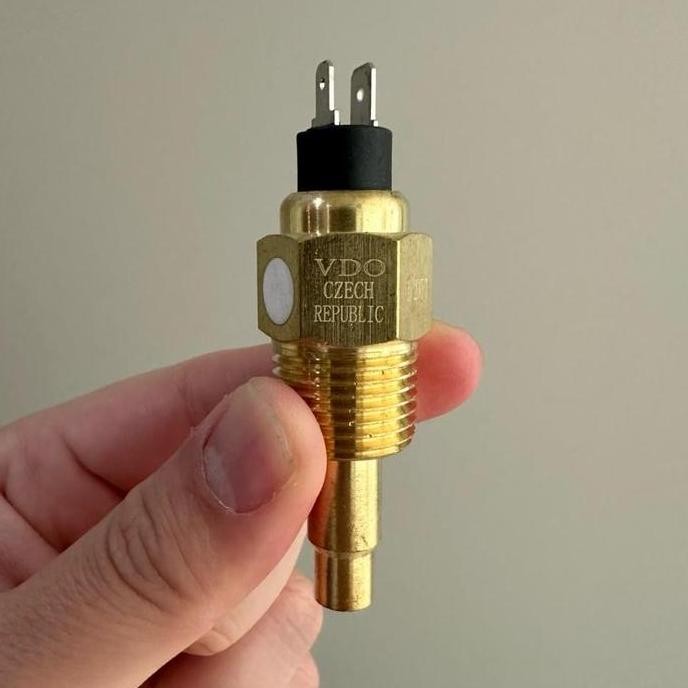 

Terlaris Vdo Switch Temperature Genset 1/2 Npt - 21 Mm / Sender Sensor