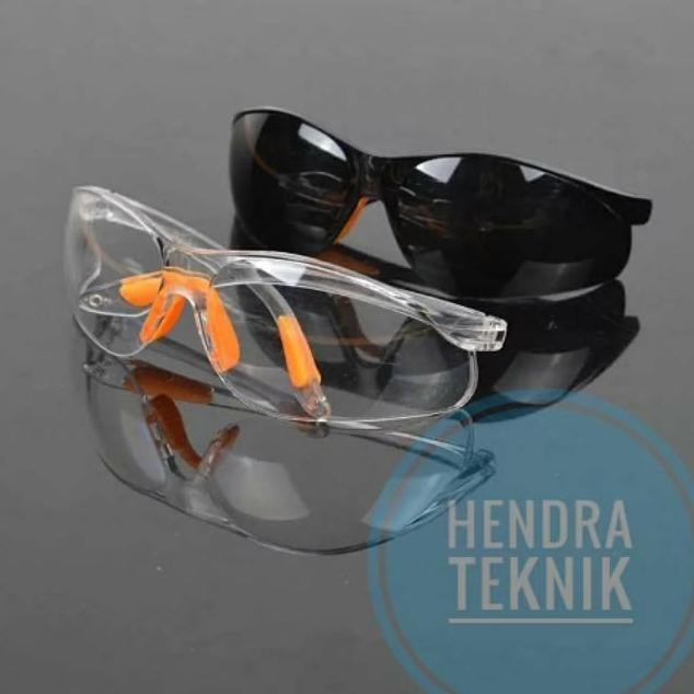 

Terlaris Kacamata Savety Las / Bening / Smoke Motor Kacamata Pengaman Sporty Murah Din 10 Hitam / Clear / Abu Karet