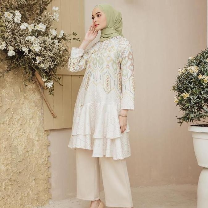 Dara Tunic in Sweet Lolly - Wearing Klamby