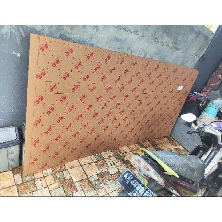 

Akrilik Bening 5Mm Ukuran 120X30 Cm