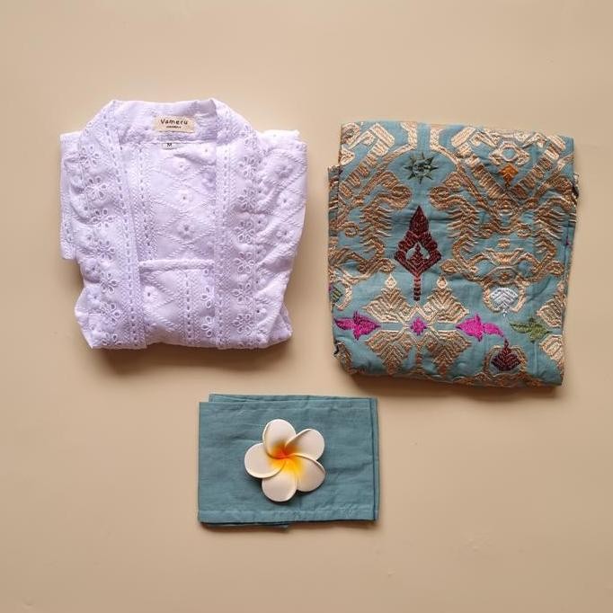 KEBAYA ANAK BROKAT KATUN BALI BORDIR