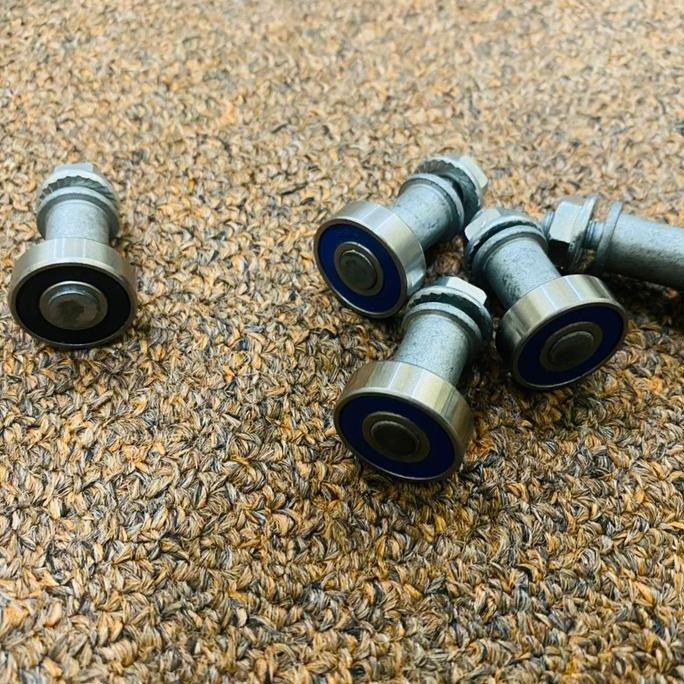 . roller pintu sliding atas toyota hiace commuter 68331-26010