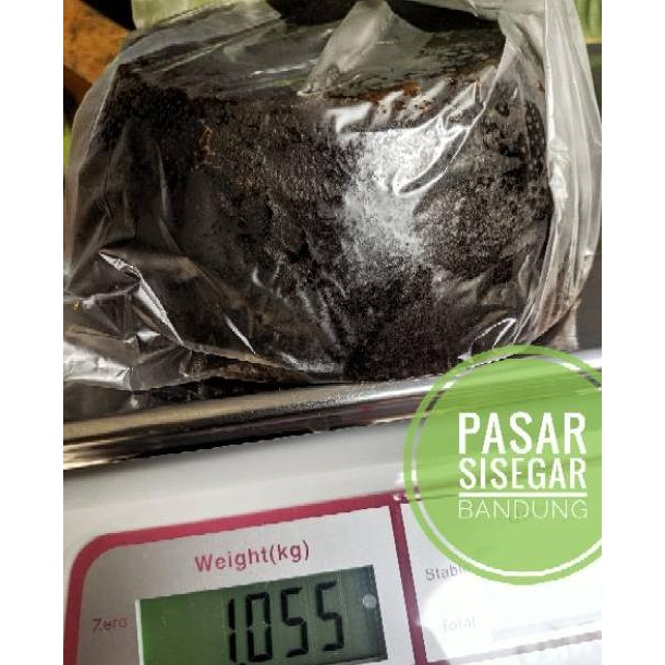

Gula Aren Batok Linggau 1kg Untuk Cuko Pempek SV13