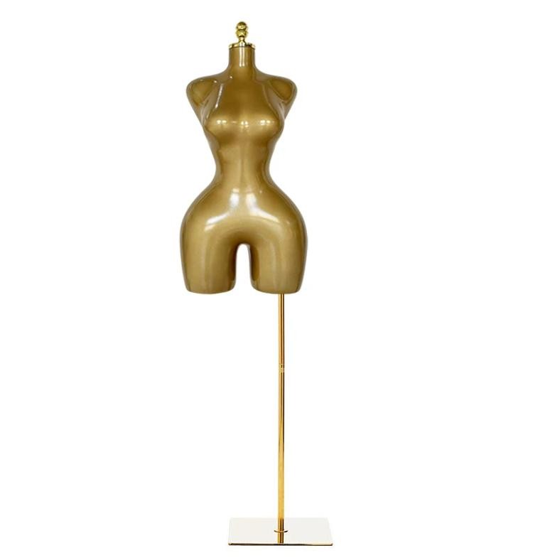 

Golden Baked Paint European and American Plus Size Female Model Plastic Half Body Female Mannequin Curvy