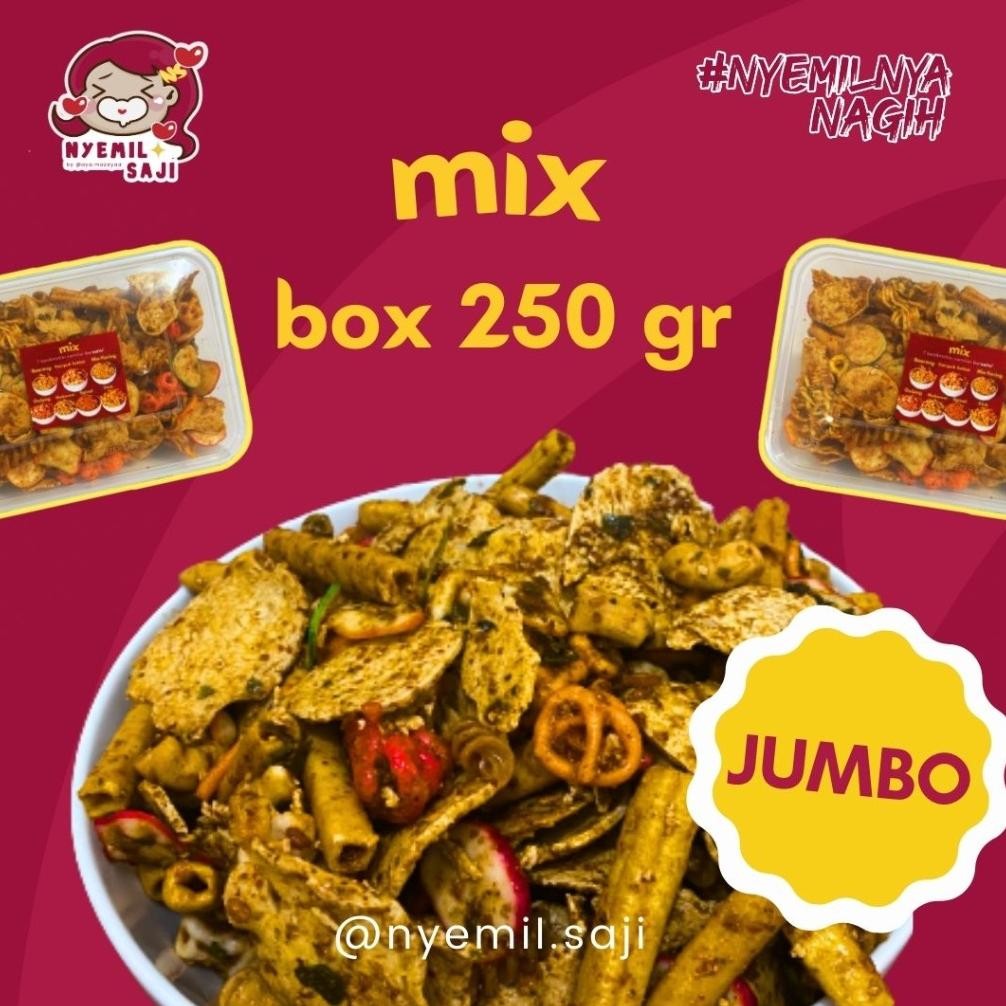 

Sale Box Cemilan Mix 250 Gram Nyemilsaji -28