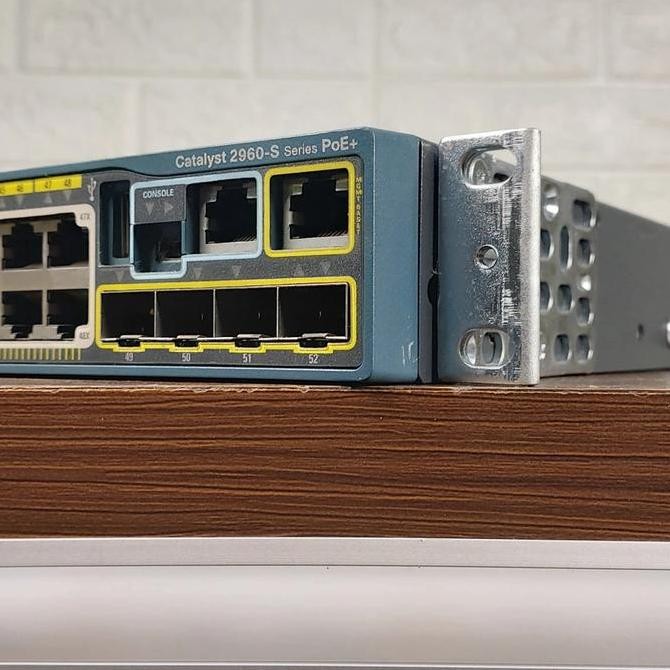 Switch Cisco Catalyst 2960S-48Lps-L 48-Ports Poe Rack New Stok