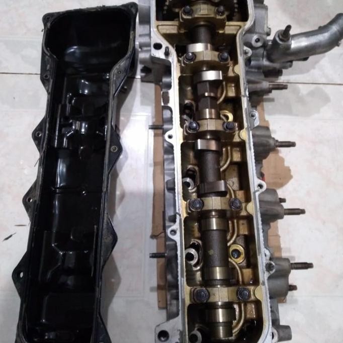 Cylinder Head Deksel Kop Kijang Efi 2.0Cc Bensin Best