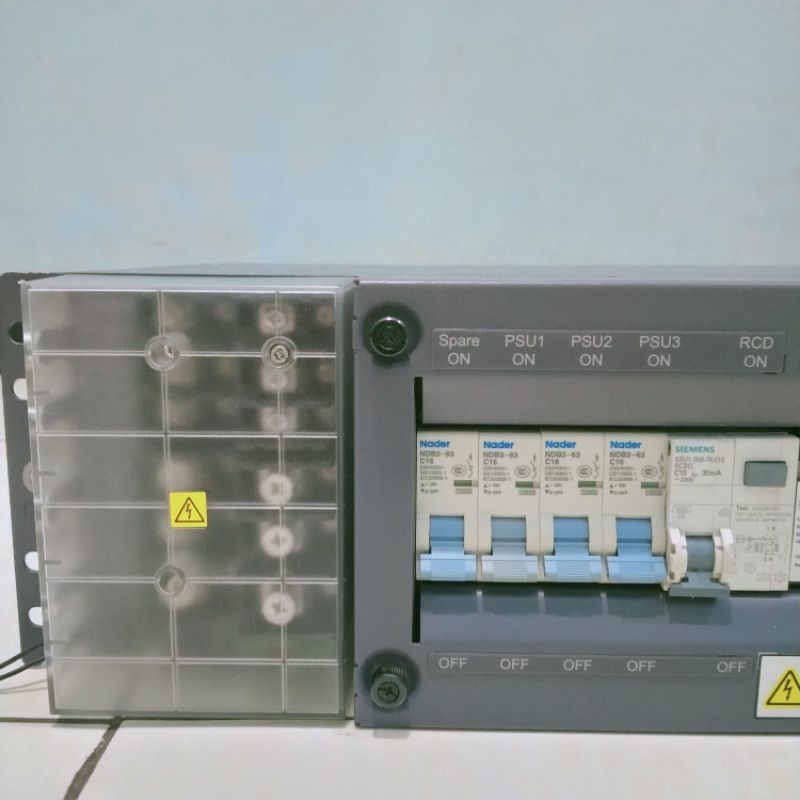 ARRESTER & MCB PROTECTION RACKMOUNT 3U ( INPUT 1 PHASE )