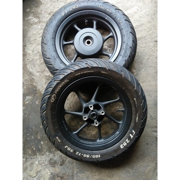 Velk Velg Velek Pelek New Scoopy Esp 2018 Ring 12 Original Barang Langka