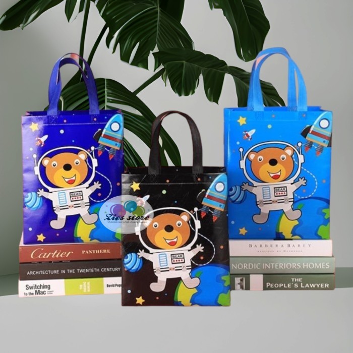 

<<<<<] Tas Souvenir Ulang Tahun Anak /Goodie Bag / Tas Ulang Tahun Astronot M