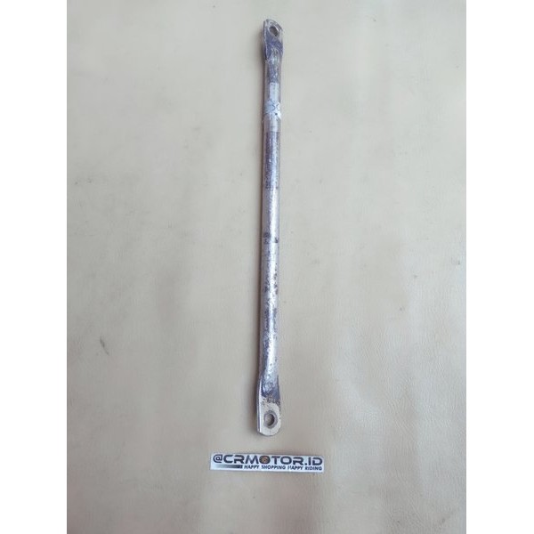 Bar Tension Besi Penahan Tahanan Tutup Tromol Rem Belakang Swing Arm Lengan Ayun Swingarm Yamaha Sco