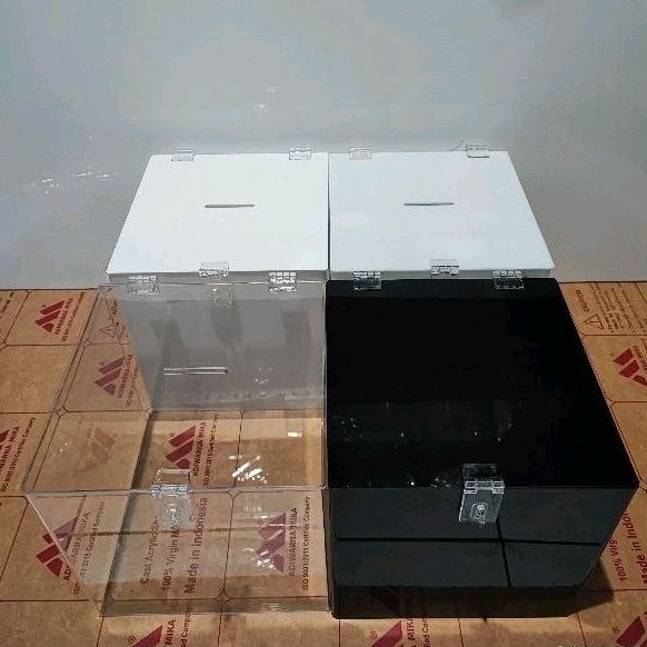 Kotak saran uk 30x30x30 3MM / kotak amal - undian akrilik acrylic