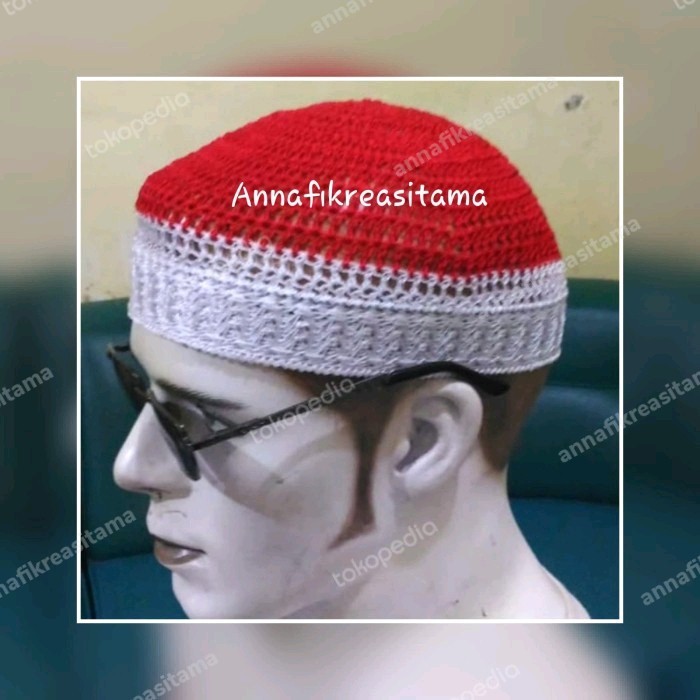 peci merah putih