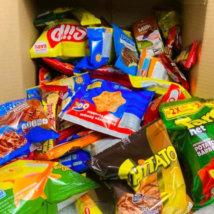 

Paket Snack Isi 80 Pcs - Hamper Bingkisan Cemilan Snack - Paket Lengkap