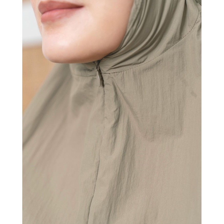 Heaven Lights - Sabeen Prayer Set - Mukena Travel Soft Parasut Polos Best Seller