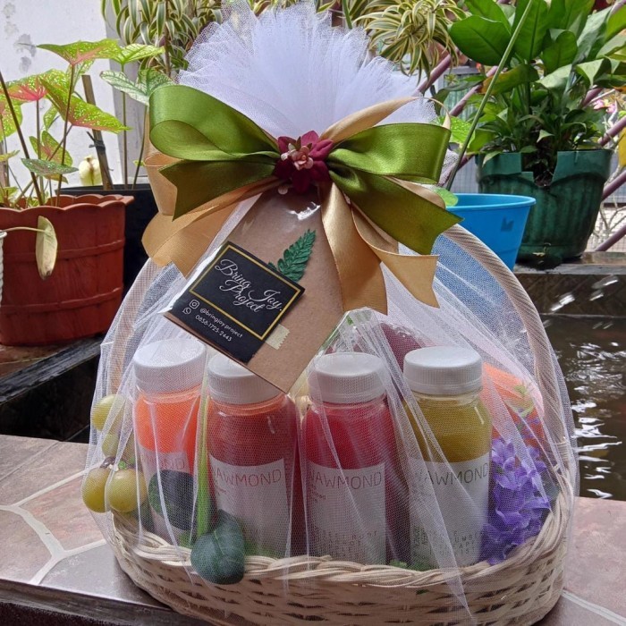 

HAMPERS PARCEL BUAH DAN COLD PRESSED JUICE