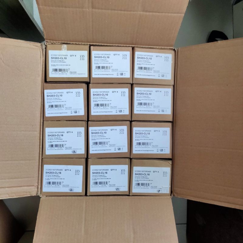 MCB ABB 4A PLN BIRU per dus(12pcs)
